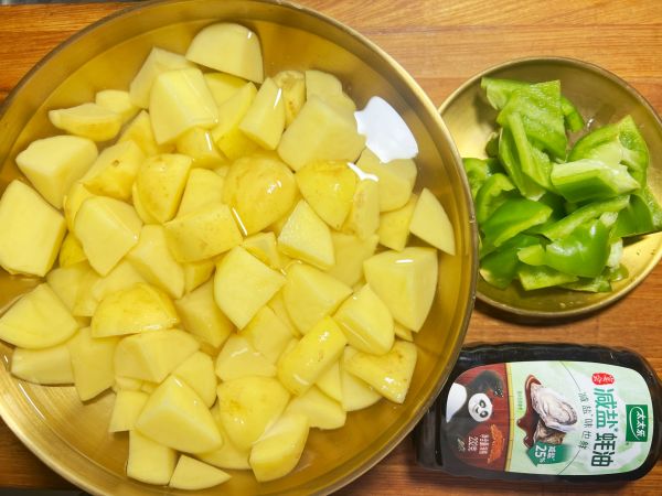 浪漫鸡肉炖土豆