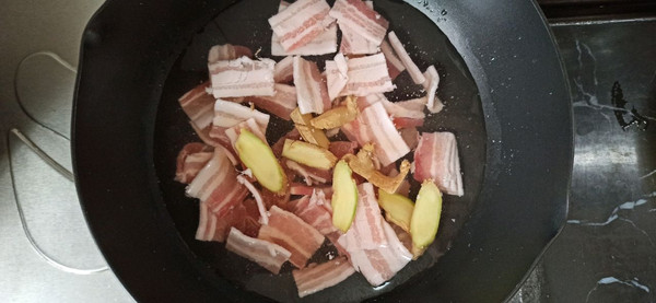 川味蒜苗回锅肉