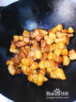 红烧肉炖豆角的方法