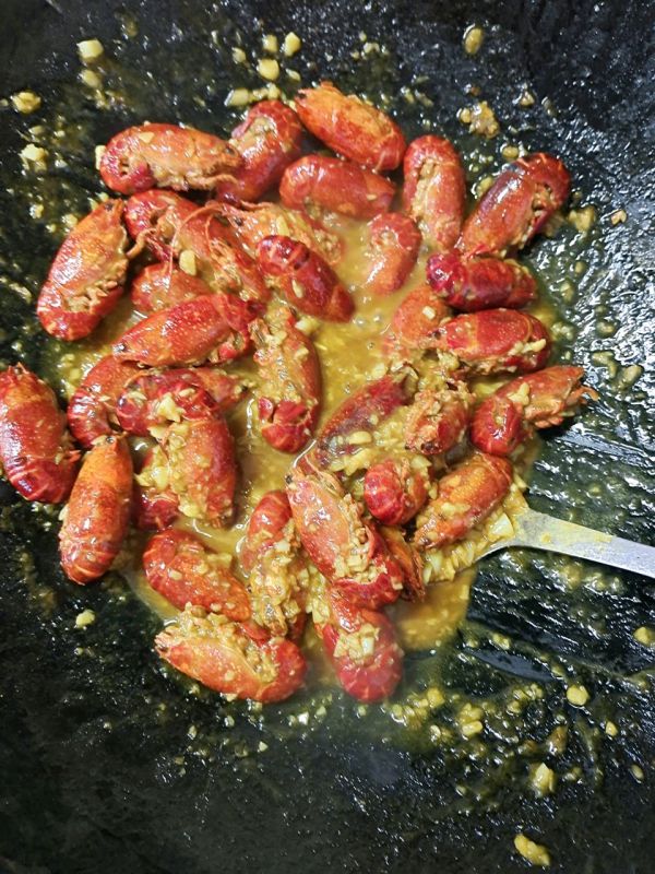 蒜蓉咖喱小龙虾