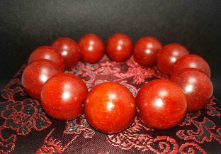 鸡血红小叶紫檀是什么