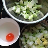 丝瓜节瓜咸蛋黄怎么做