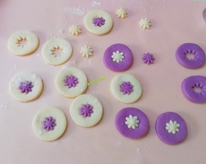 紫薯花朵馒头的做法