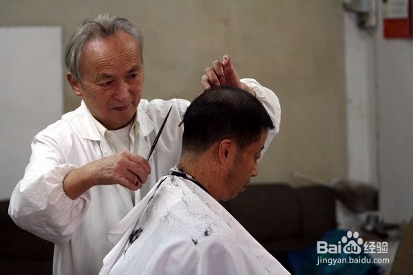 传统美发店如何成功转型?