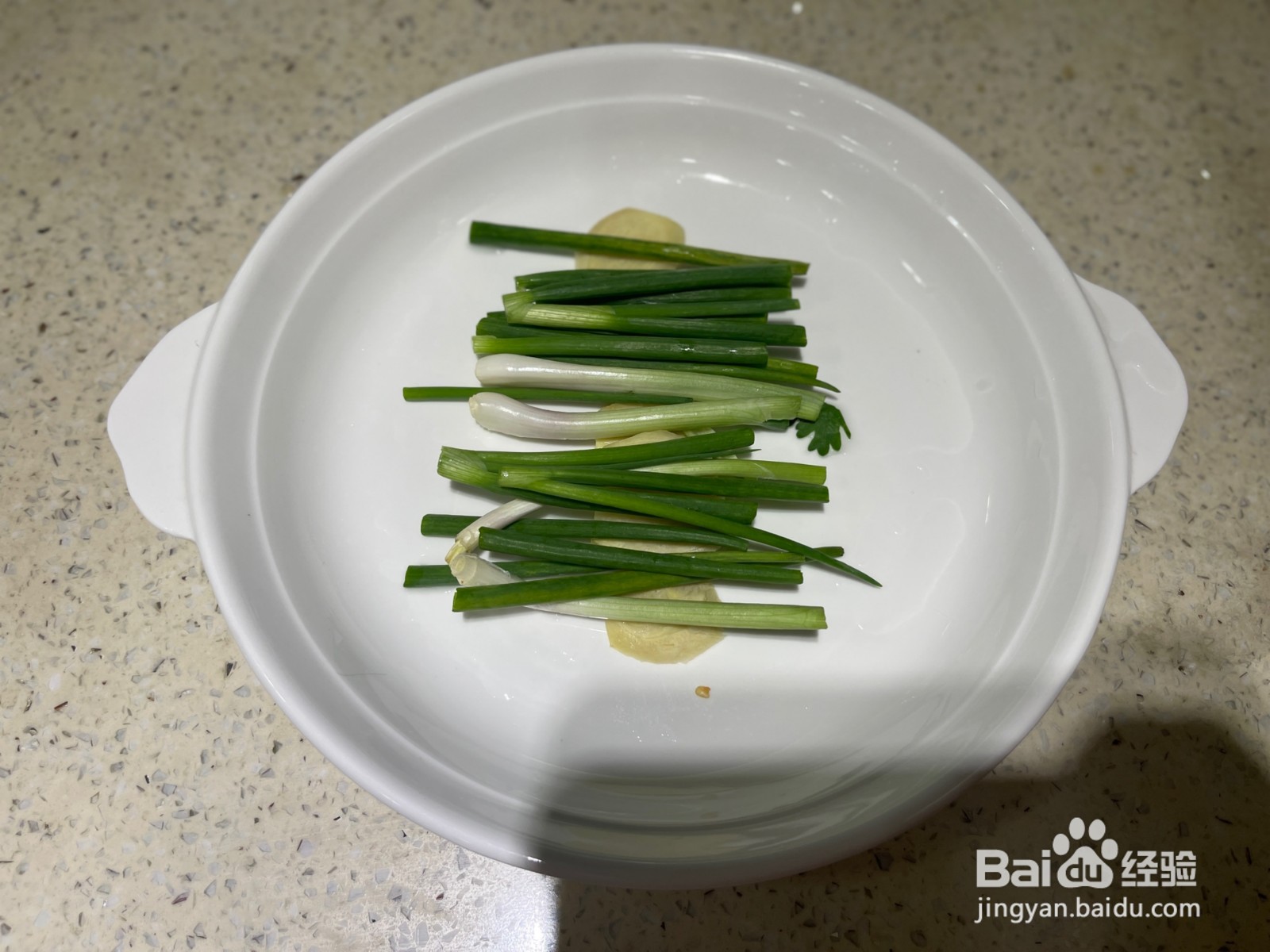 盐焗手撕鸡的做法