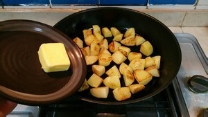 蒜香味马铃薯