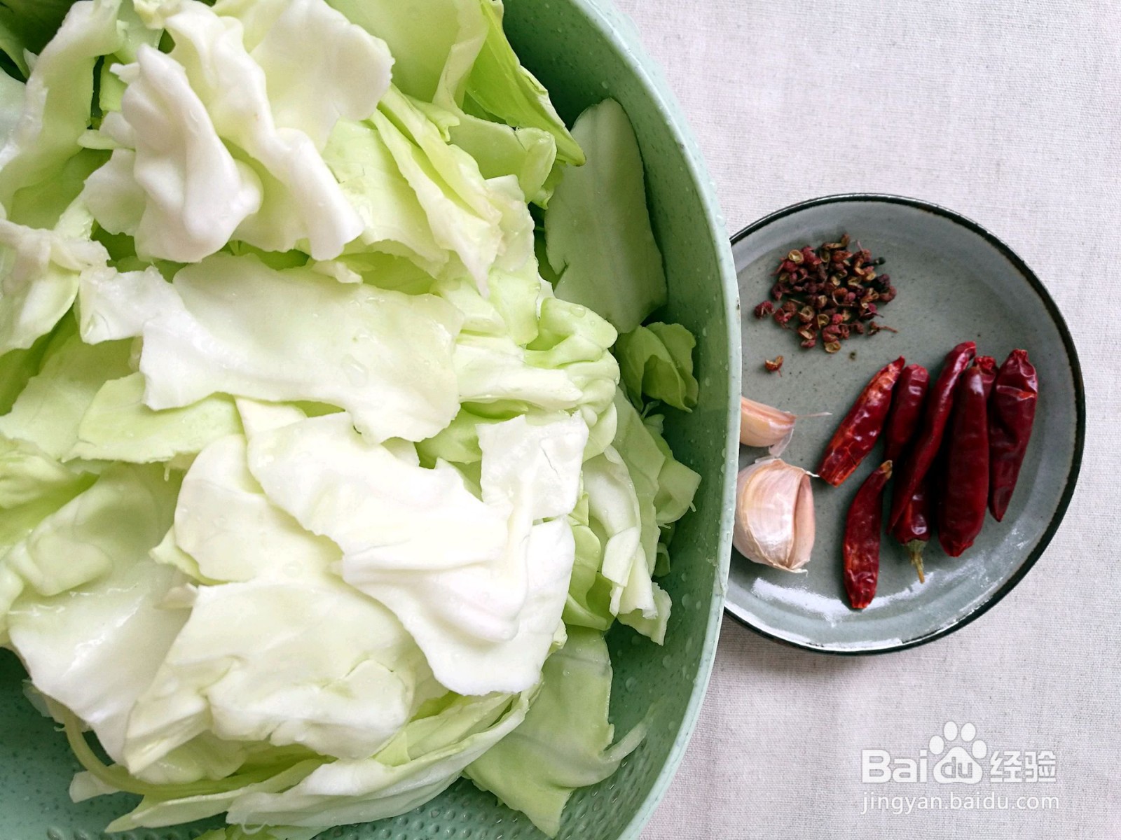酸辣手撕包菜的做法