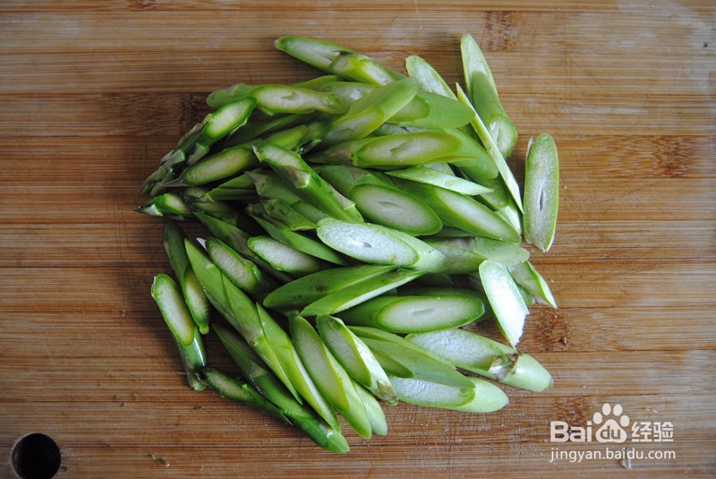 蘑菇汁墨鱼面怎么做