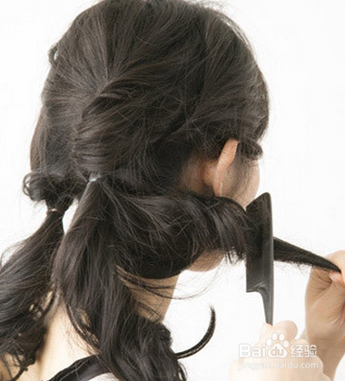 8步快速扎发法 打造优雅盘发造型