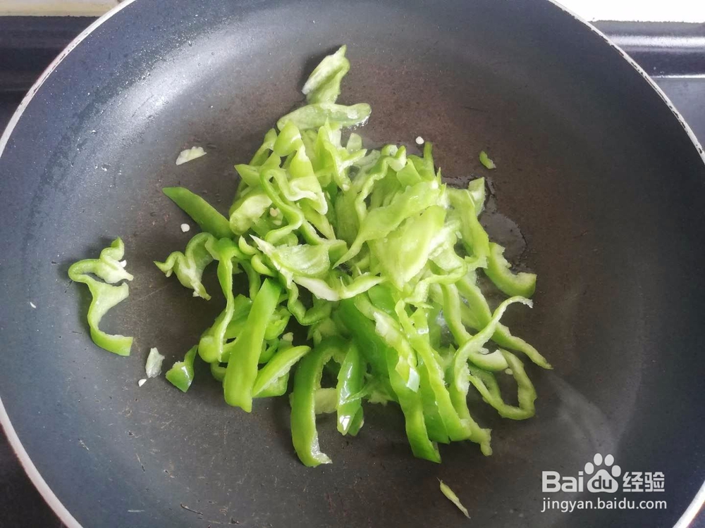 辣椒炒千张丝的做法