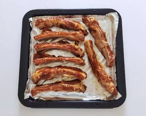 蜜汁烤肋排的做法