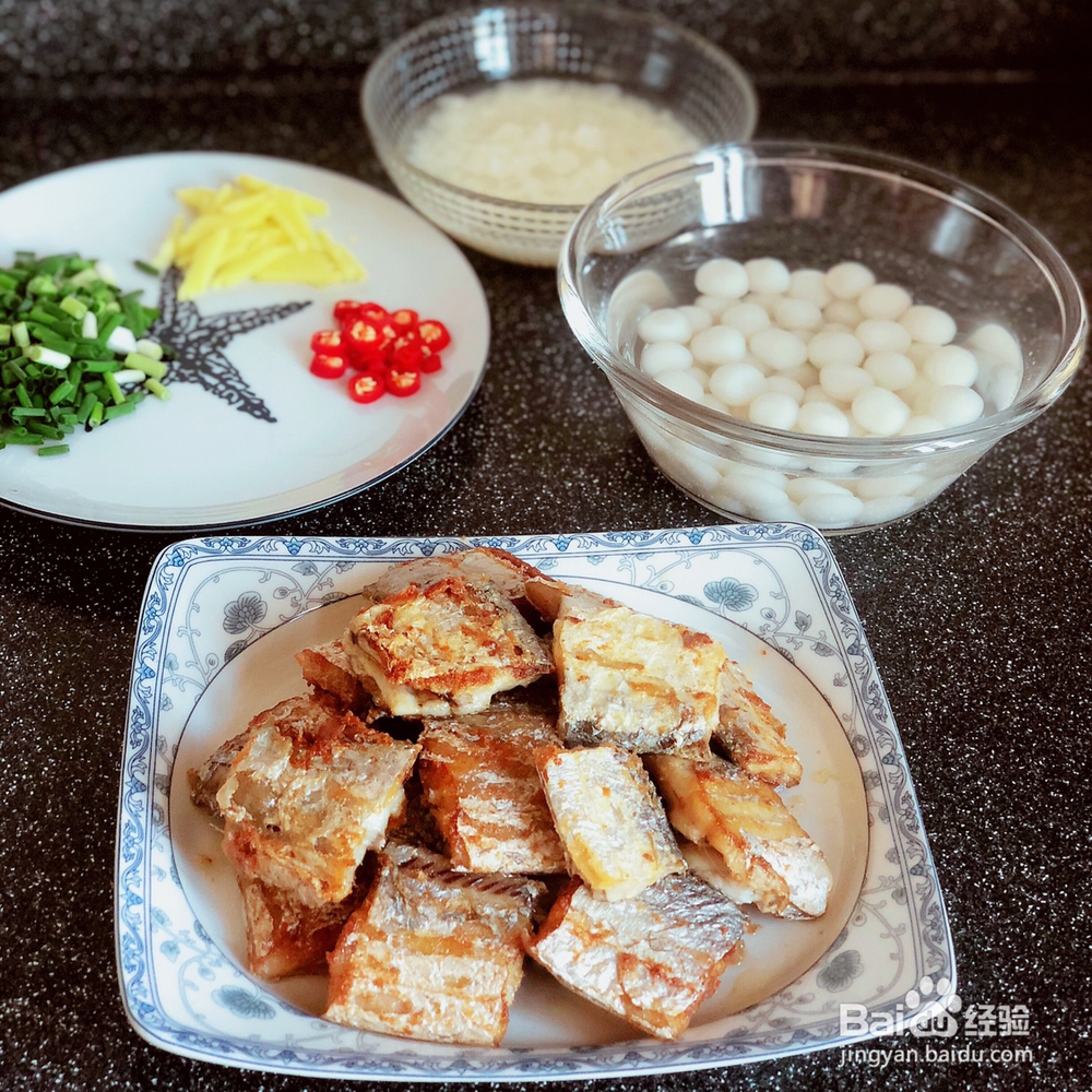 怎么做酒酿圆子烧带鱼?