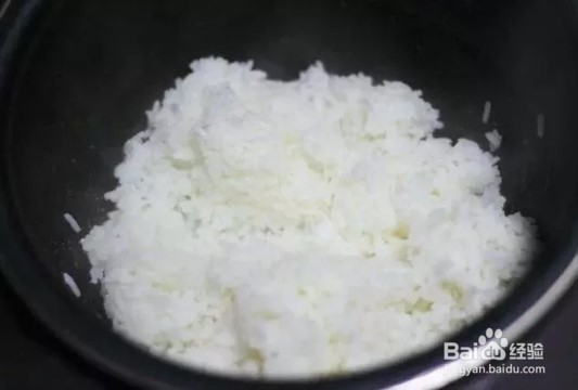 怎样用大米做出孩子们都爱吃的紫菜包饭