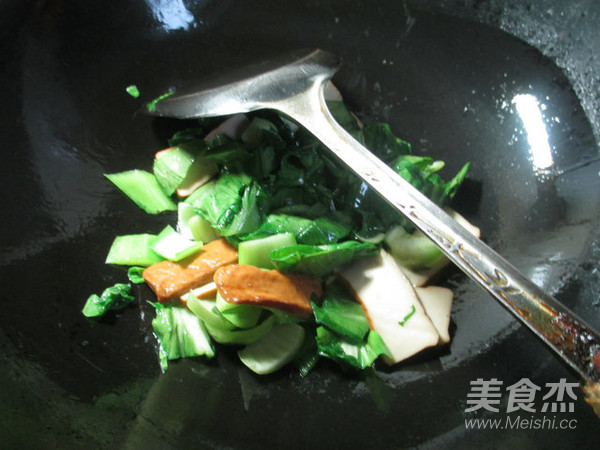 香干青菜年糕汤