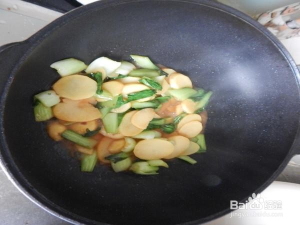 家庭自制油菜炒土豆片