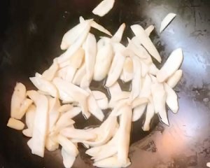 青椒素炒杏鲍菇