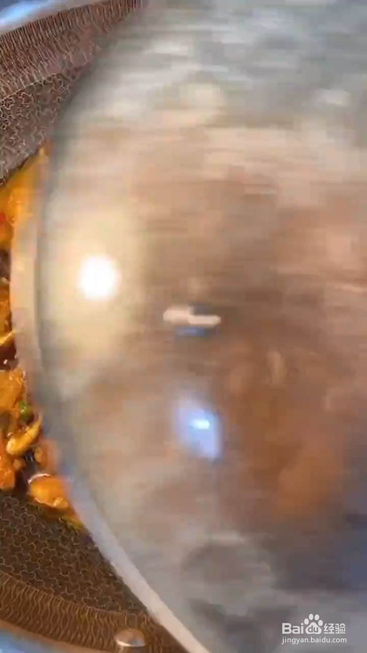 如何制作家庭版香菇黄焖鸡？