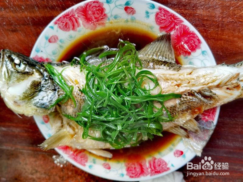 家常清蒸鲈鱼的做法