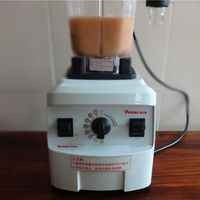 草莓柠爱鲜榨果汁的做法步骤