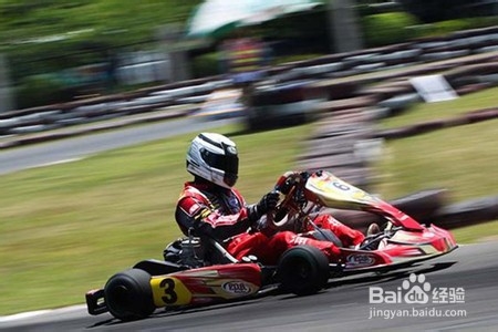 卡丁车怎么开最快