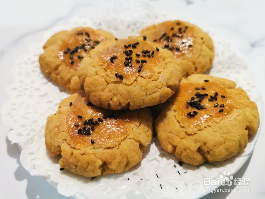 我给姐姐做芝麻桃酥饼