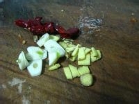 炝炒凤尾的做法