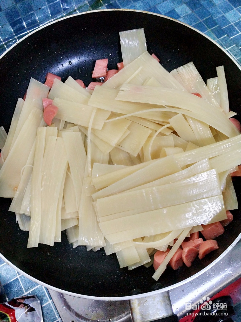 香菜火腿炒冷面