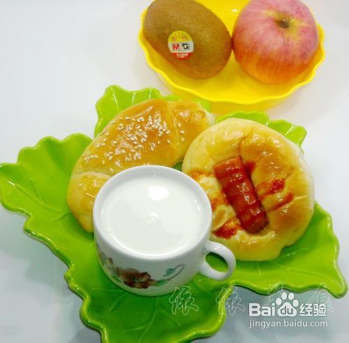 早餐系列（7）--牛奶&中种小面包