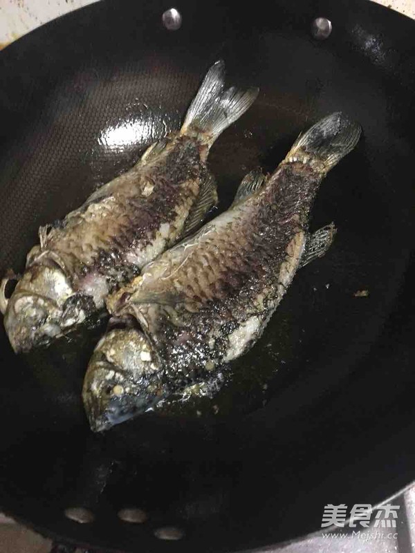 红烧鲫鱼的做法