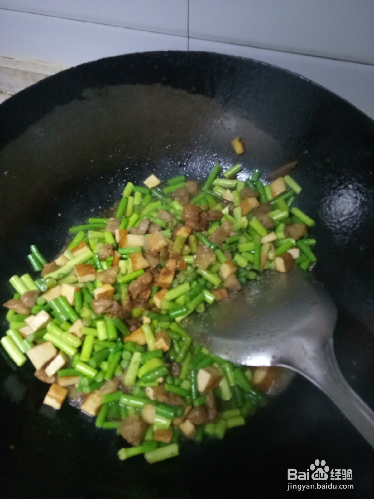 蒜薹炒豆干肉丁