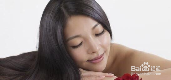 头皮屑多适合用什么洗发水呢?