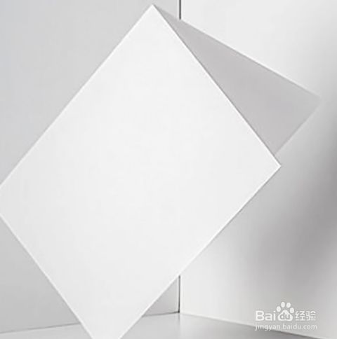 折叠纸 把a4纸沿着长的那条边进行折叠,确定两边一定是要对齐的