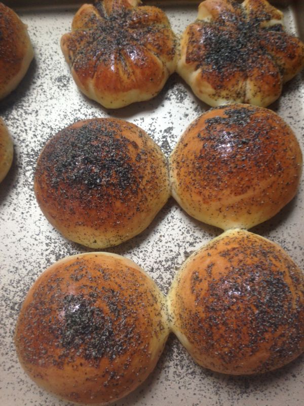 豆沙牛奶小面包