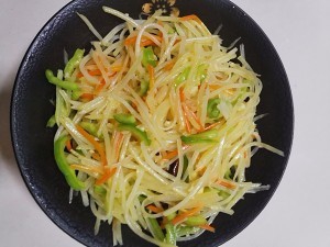 如何做出好吃的凉拌土豆丝