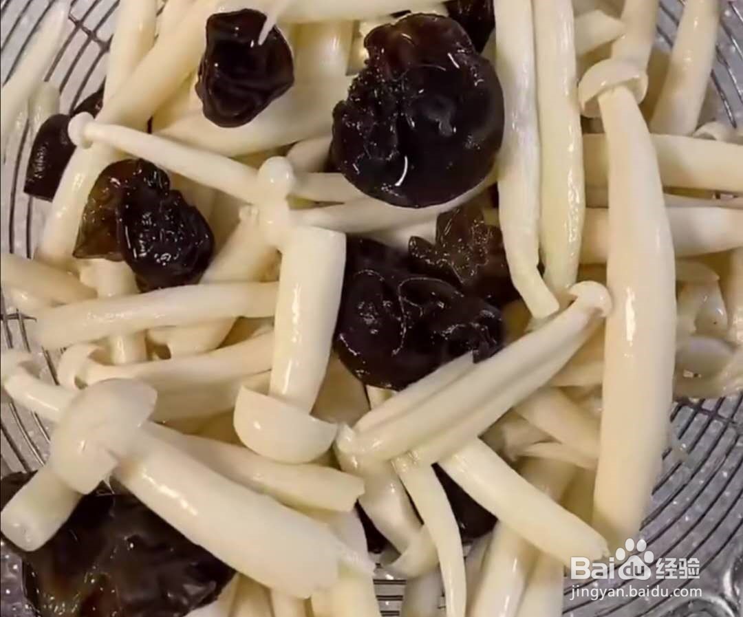 白玉菇炒鸡蛋怎么做