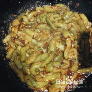 健康养生佳品鱼香茄子的做法
