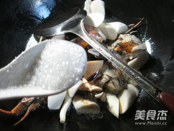 茭白烧大闸蟹