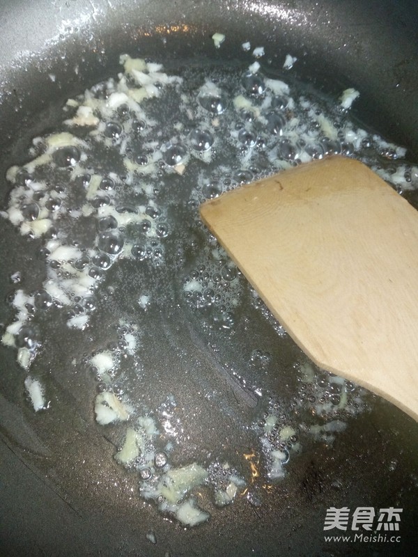 番茄虾仁盅的做法