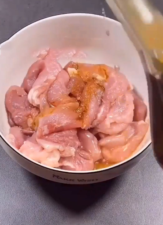 番茄金针菇肉片汤怎么做？