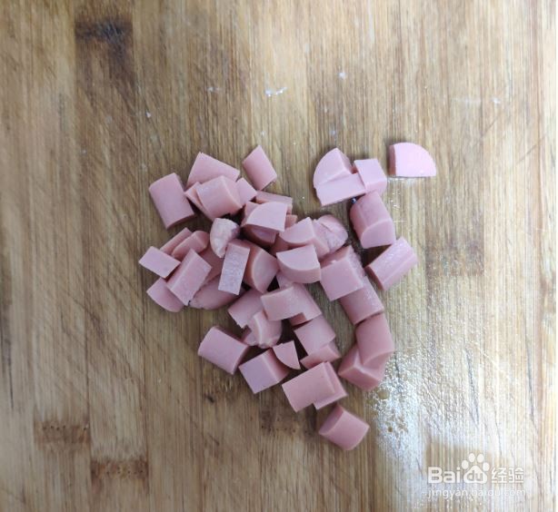 毛豆火腿炒肉的家常做法