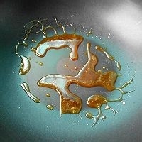 秘制五花肉炖土豆的做法