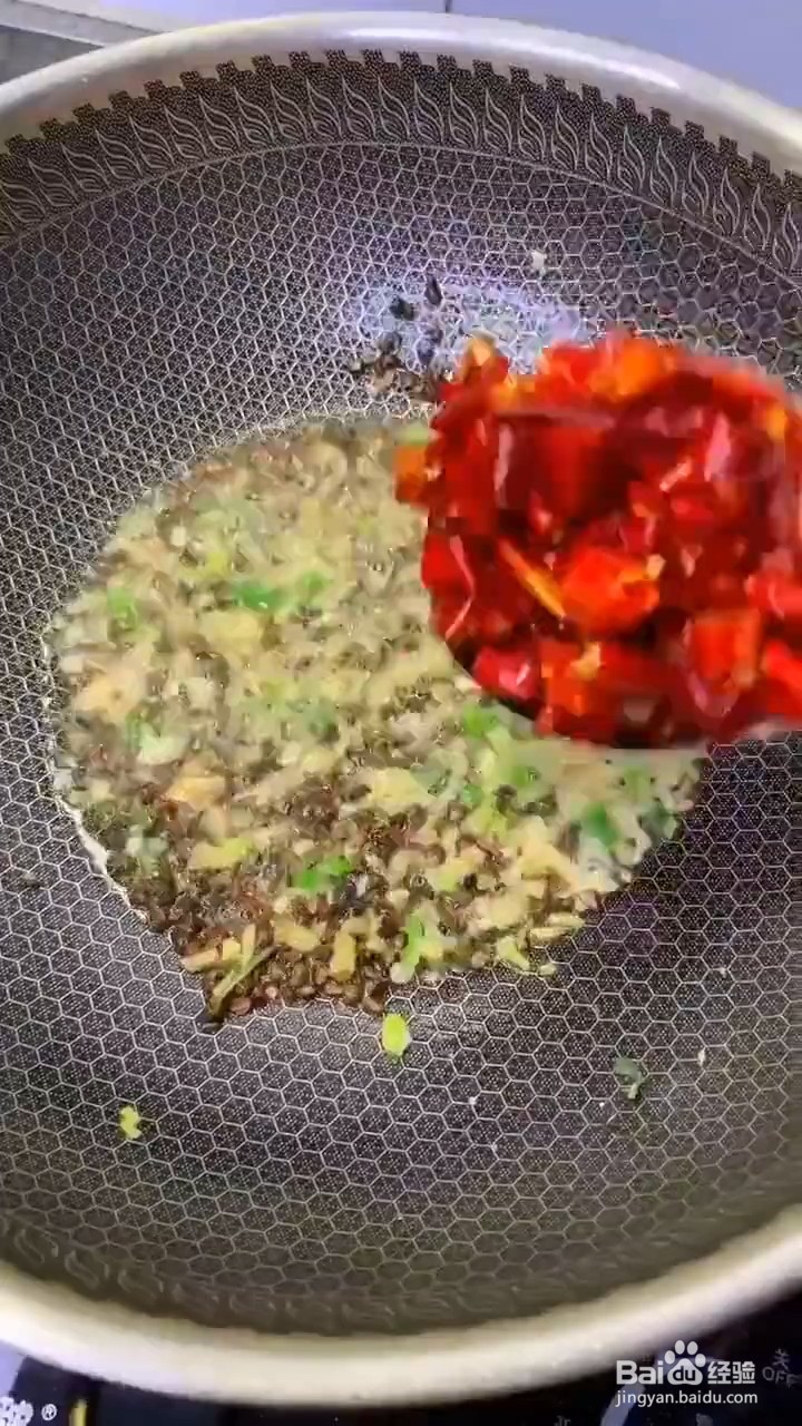 如何制作干煸辣子鸡