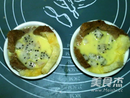 火龙果吐司蛋挞