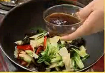 焦熘丸子的制作方法