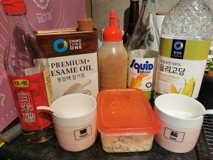 保健养生韩式下饭菜凉拌辣黄瓜