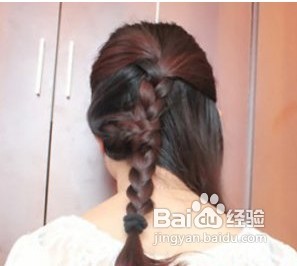 韩式麻花辫发型扎法，让你如邻家女孩般清纯