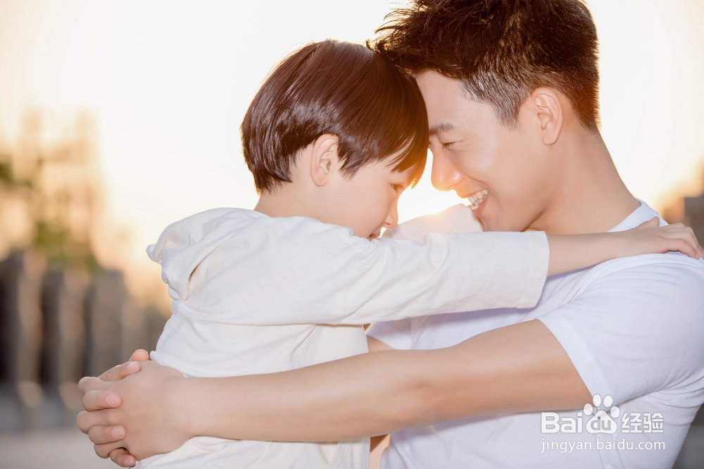 当孩子发脾气时父母怎么办？