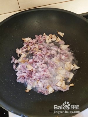 怎么做好吃的香芹炒肉家常下饭菜！