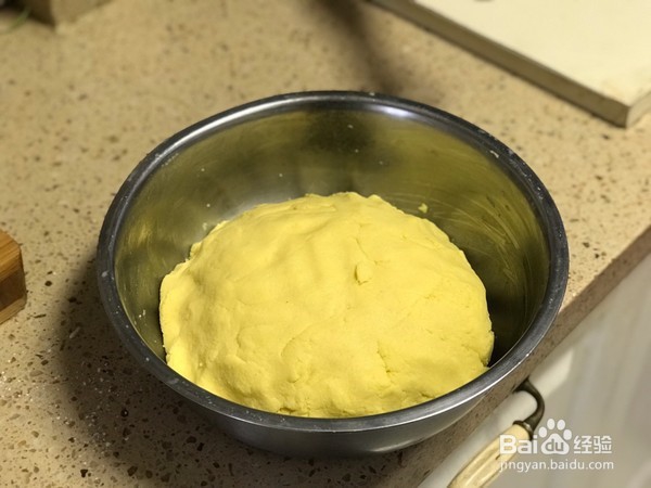 蔬菜炖牛肉贴饼子的做法