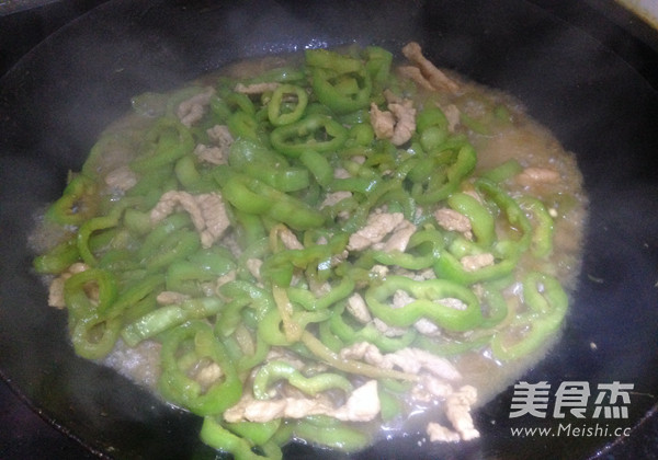 辣椒炒肉丝的做法